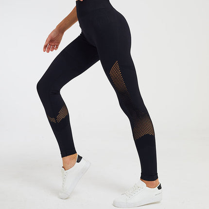 Seamless crescent hollow fitness trousers