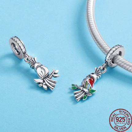 Small jewelry cute parrot pendant handmade DIY bracelet beaded necklace jewelry accessories