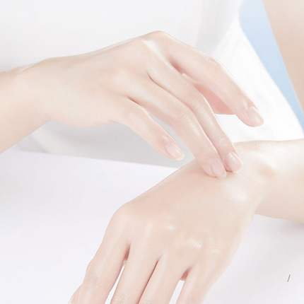 Moisturizing And Hydrating Hand Care Skin Care
