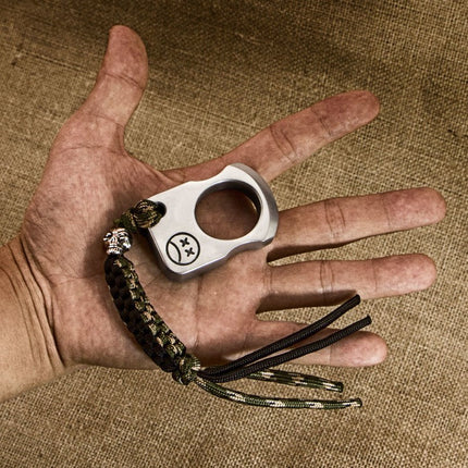 Wild Man Refers To Tiger Survival Equipment Self-defense Anti-wolf Broken Window Tool